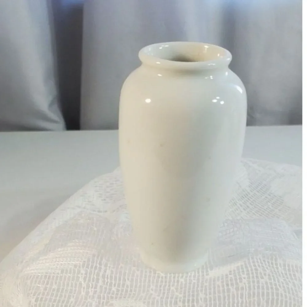 Japanese Otagiri Violet Porcelain Floral Small Bud Vase ~Vintage~ Hand Painted